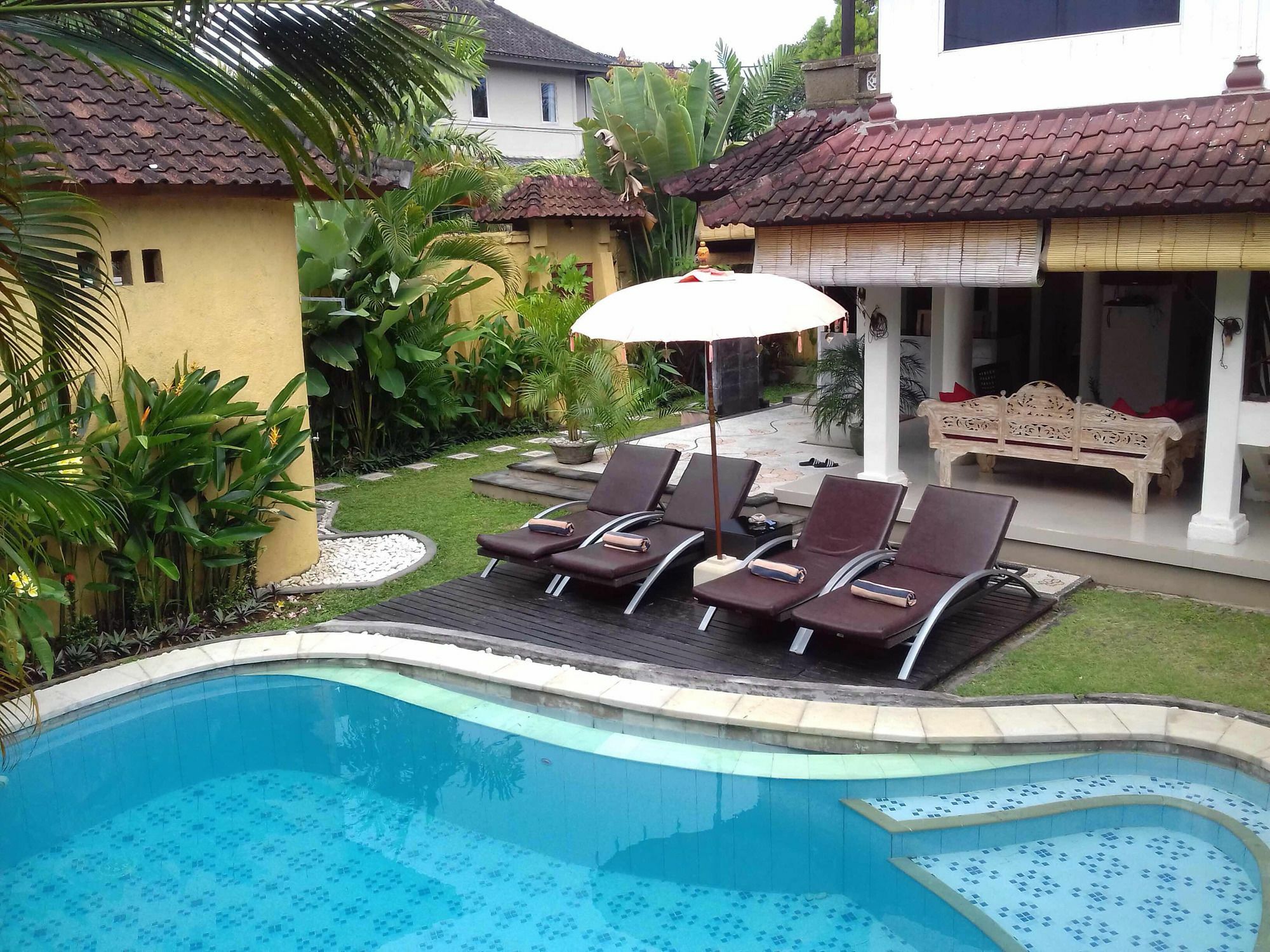 Отель Seminyak Hideaway Экстерьер фото
